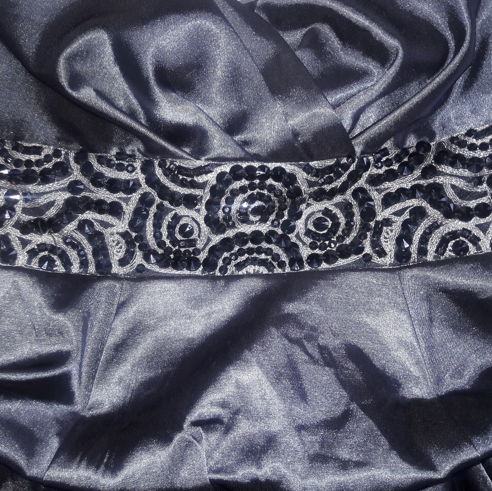 Trixxi Ruffled Strapless Metallic Mini - Picture 3 of 7